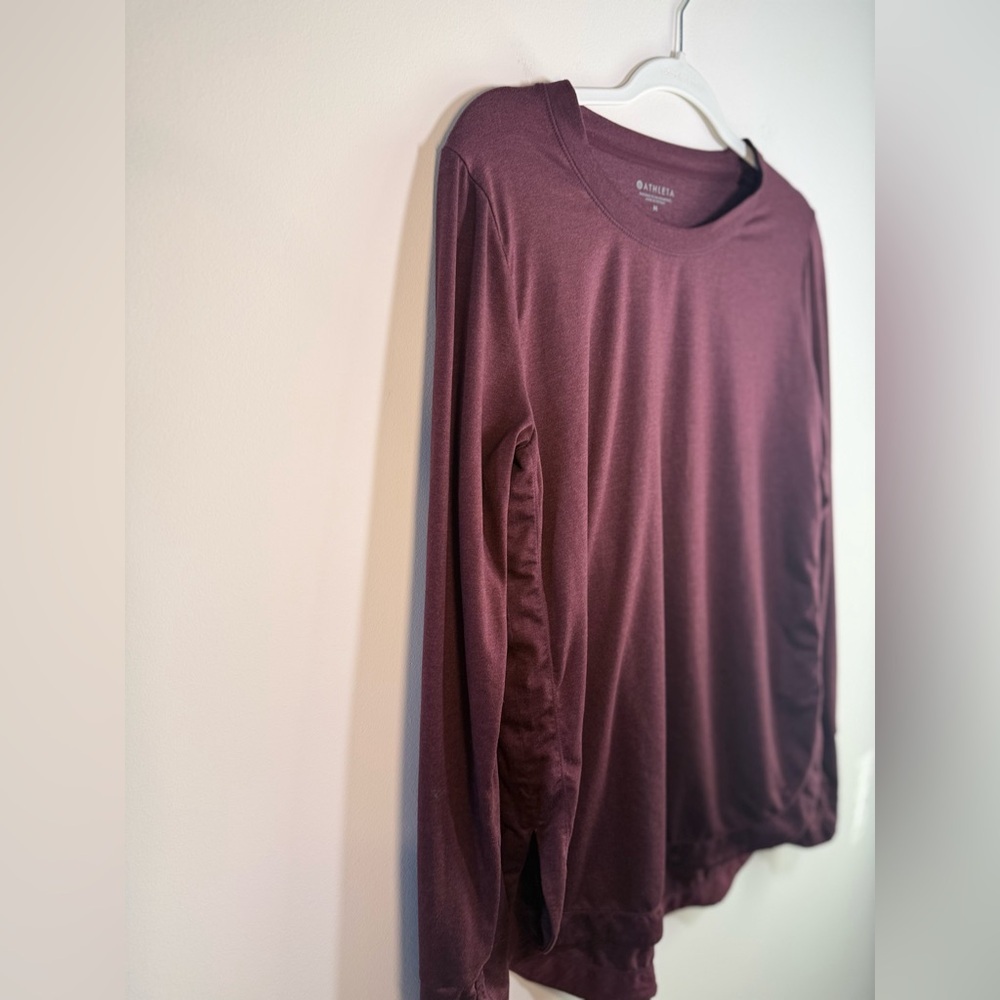 Athleta Womens Burgundy Long Sleeve Ruched Sides Shirt size Medium - Picture 3 of 14
